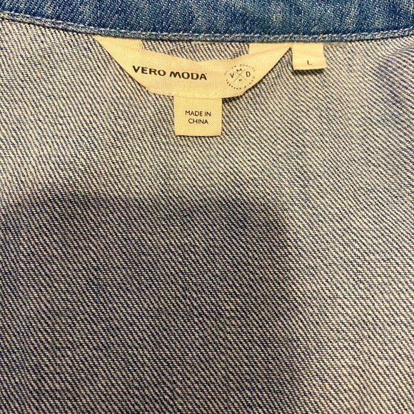 Vero Moda Ruffle Demin Jacket - Picture 8 of 10